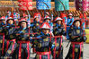 1990年，在文物专家的帮助下，经史学家的严格考证，地坛公园遵照乾隆帝祭拜程序，编排创作了大型仿清祭地表演。所用陈设、服饰、音乐等都是按照史书记载精心设计。作为春节地坛庙会固定的保留节目，仿清祭地表演至今已经演出了28年，每年都会迎来成千上万的观众，已成为北京的一张文化名片。