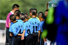 2014年7月15日，山东潍坊，全国少儿足球邀请赛激情开赛，连云港小球员个性发型引注目。