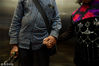 2018年4月11日，成都，53岁的货郎蔡玉俊每天驮着92岁身患老年痴呆的母亲，穿梭在成都大街小巷，奔波于商家与客户之间。