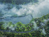 2018年4月3日，贵阳，黔灵山峡谷云雾缭绕，黔灵湖、横跨黔灵峡谷的几座大桥在云雾中若隐若现，美若仙境。