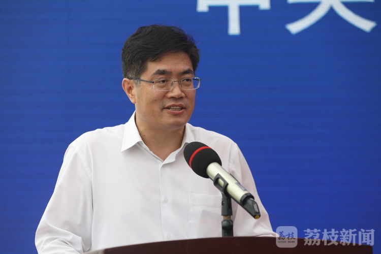 中央网信办网络新闻信息传播局局长黄其正讲话