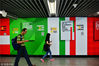 2018年6月12日，北京地铁一号线西单站里的世界杯宣传海报。随着世界杯进入倒计时，北京众多商业圈和交通密集处，世界杯宣传海报为即将举办的世界杯足球赛增添了火热气氛。