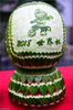 2018年6月14日，辽宁沈阳，沈阳市学生西瓜上雕刻世界杯球星，造型栩栩如生。