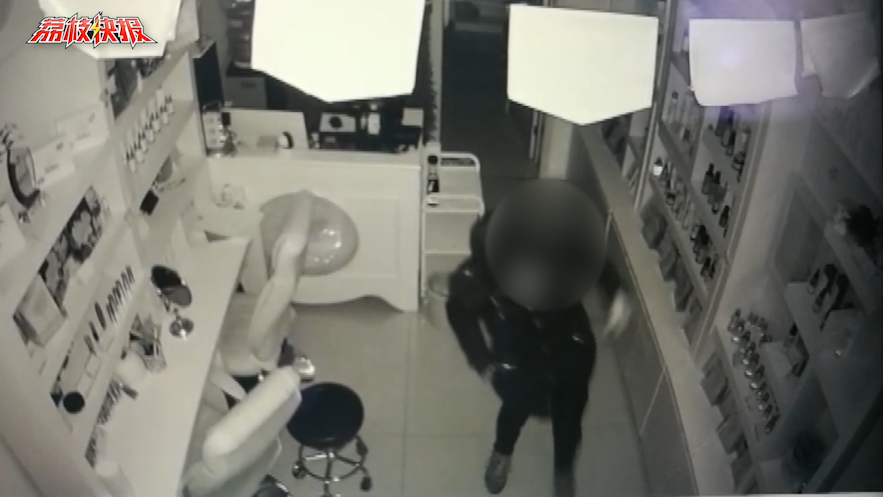 为博女主播开心 他离家出走连偷多家门面店