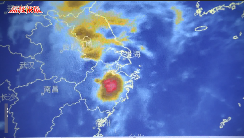 台风“摩羯”登陆后撇开江苏 继续向西北行进