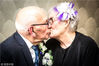 2018年1月23日讯（具体拍摄时间不详），这是英国最年长的一对新婚夫妇，他们的年龄加起来有171岁！据《太阳报》报道，81岁的Joan Grant和90岁的Ted Wright两人伴随着Frank Sinatra教堂的‘Second Time Around’音乐结婚，他们希望自己的爱情故事能激发出其他人的希望。