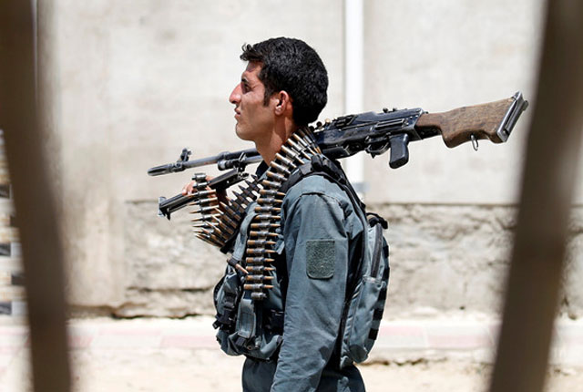 阿富汗首都喀布尔市区爆发枪战 两名武装分子被击毙