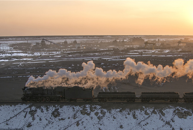 新疆潞安三道岭煤矿：探秘中国最后的蒸汽机车