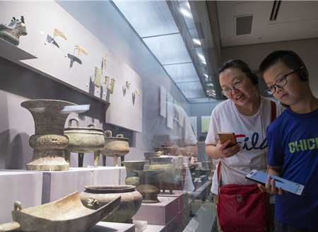 南京：小朋友暑假走进博物馆 与“国家宝藏”面对面