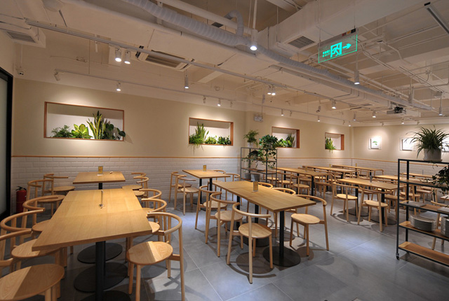 北京中关村创业食堂营业 设计巧妙可“秒变”创客空间