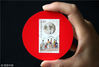 2018年9月15日，集邮爱好者在中国邮政集团公司山东枣庄市分公司展示《月圆中秋》特种邮票。