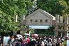 2018年9月23日，江苏南京，大批游客在中山陵景区参观游览。