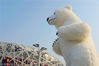 2019年1月12日，可爱呆萌的“北极熊”亮相北京鸟巢广场，“相约2022”冰雪文化节。