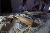 2018年12月25日，浙江慈溪。做糖用的擀面杖已使用多年。