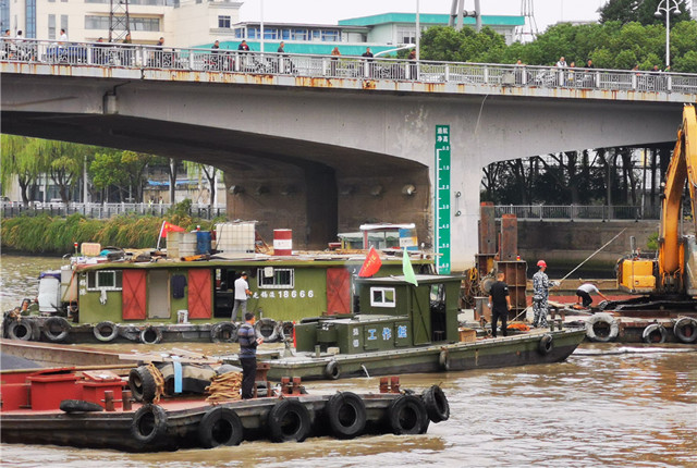 江苏无锡：京杭大运河无锡段发生沉船事故 无人员伤亡