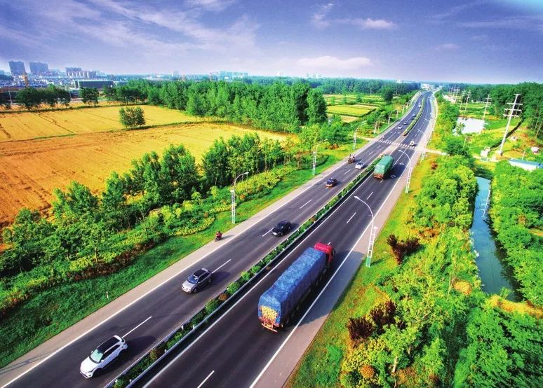 金湖：六十年砥砺奋进 描绘荷都锦绣画卷