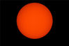 当地时间2019年11月11日，法国Hede-Bazouges，“水星凌日”。所谓“水星凌日”，是指当水星运行至地球和太阳之间，三者连成直线从而形成的现象。DAMIEN MEYER /视觉中国