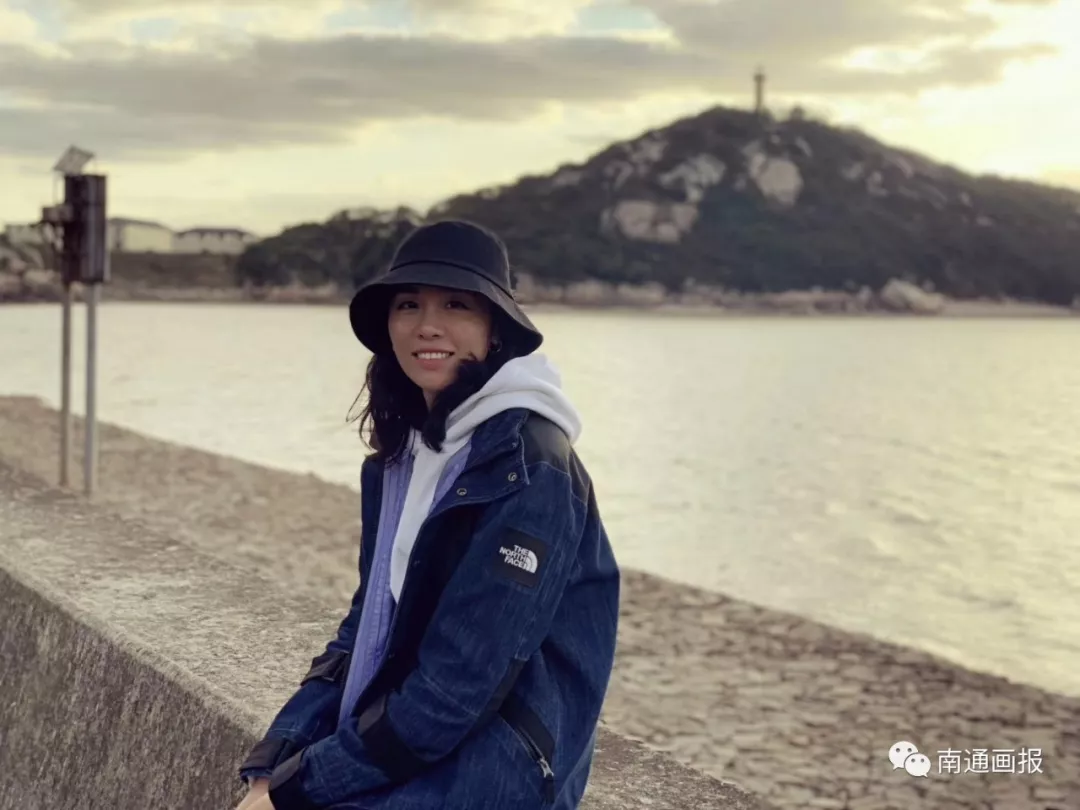 这位高颜值的通籍女排前国手，与巩俐共演《中国女排》