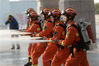 2019年11月4日15时许，北京，国家博物馆举行消防安全综合演练，约700人参加消防培训。魏彤/北青报/视觉中国
