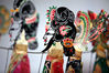 2010年2月27日，为喜迎元宵节的到来，河南省许昌市皮影艺人相聚一起排练《刘秀走国》、《斩蔡阳》、《罗成招亲》等皮影戏经典剧目，准备在元宵节期间为市民免费演出。牛书培/视觉中国