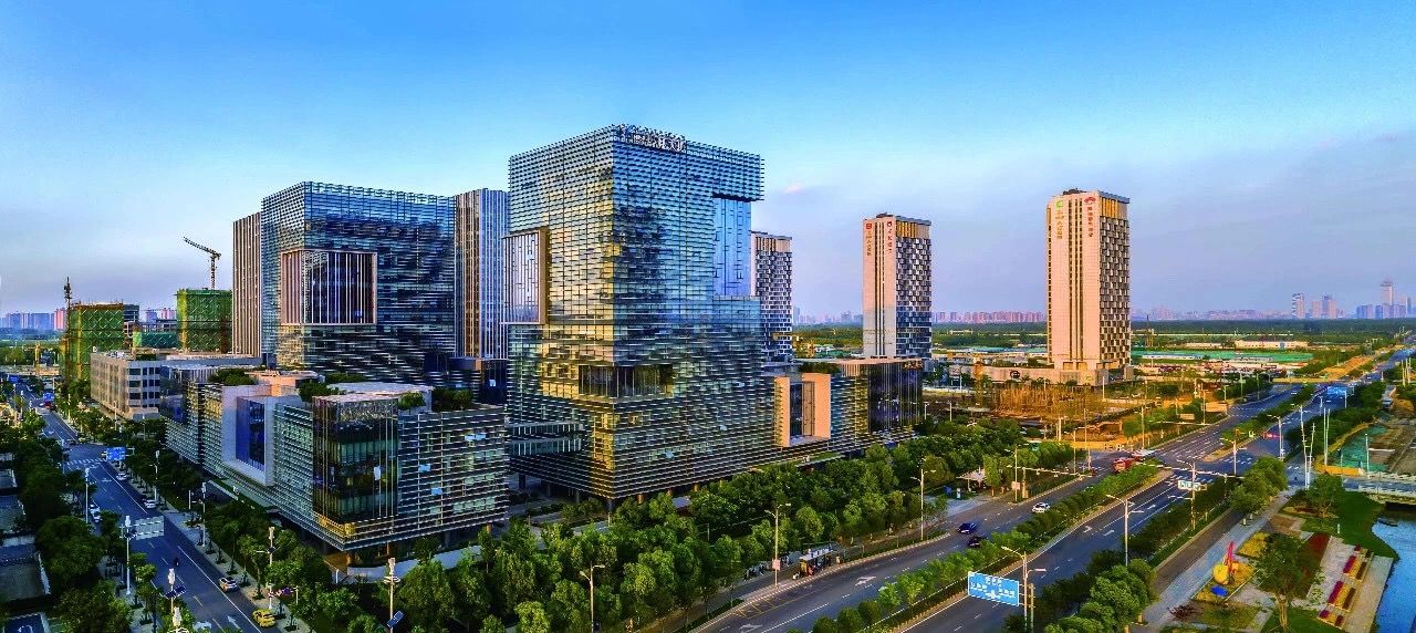 江北新区产业技术研创园.崔晓 摄
