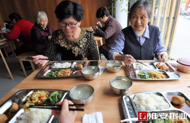 收藏！你们要的老人助餐点地址已整理好，有的还能送餐上门！