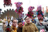 2019年2月10日，南京夫子庙花灯市场上，各种彩灯吸引民众关注，其中尤以“猪”为造型的彩灯格外受到青睐。