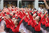 2019年4月13日，湖北葛店举办“童心向党助力军运会”活动，共有1245人同时上中国舞课，学习中国舞《兰花草》、《茉莉花》，创世界纪录协会“世界上最多人同时上中国舞课”世界纪录。2019年武汉即将举办世界军人运动会，对于展示中国成就、彰显中国形象、传播中华文化、宣传我国和平发展主张具有重要意义。来自武汉三镇的小朋友们齐聚一堂，以共跳中国舞的方式为军运会献礼。