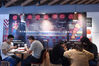2019年6月23日，顾客在杭州一家“千与千寻”主题快餐店内就餐。
