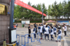 2019年6月8日，高考第二日，在青岛市第二中学考点外，家长、考生表情各异。