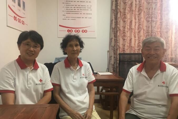 《苏州日报》头版关注盛泽：“只想为医学事业做点贡献”