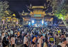 2019年9月13日，南京，中秋节的夫子庙人流如织。