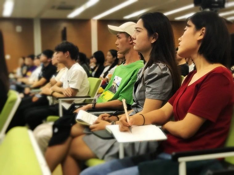 我们看到了发光的你 | 紫金奖?中国（南京）大学生设计展高校宣讲