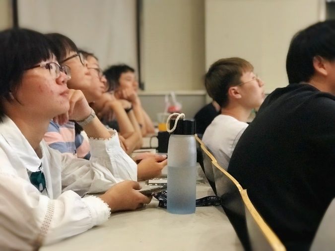 我们看到了发光的你 | 紫金奖?中国（南京）大学生设计展高校宣讲