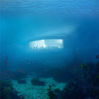 2017年10月24日讯（具体拍摄时间不详），挪威Snøhetta建筑事务所近日透露了一个名为“Under”的全新海底餐厅计划。Under海底餐厅部分将位于岸边，并在海面下方延伸5米（16.4英尺）。Newscom/视觉中国

