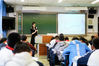 2018年11月23日，北京四中初中部，王清上了她任教以来的第一堂公开课。作为年轻教师，上公开课是提升业务水平的必经之路。