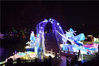 2020年1月20日晚，江苏南京，白鹭洲公园拍摄的充满爱意的彩灯。