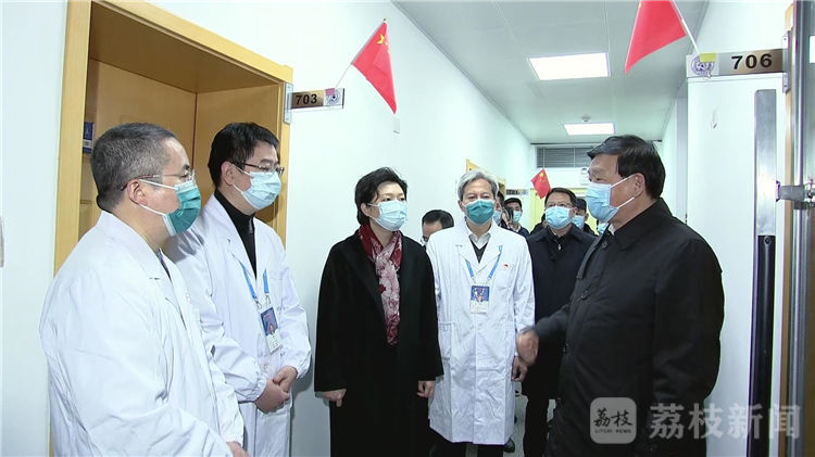 娄勤俭前往省疾病预防控制中心等地检查疫情防控工作