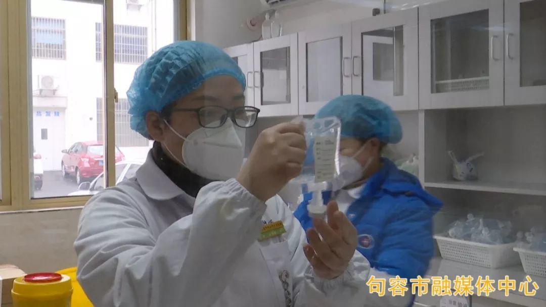 致敬！句容一对医护夫妻仅相隔200米，却没有时间见面