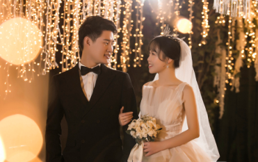 战斗在疫情防控一线 90后“警护”恋人推迟婚期