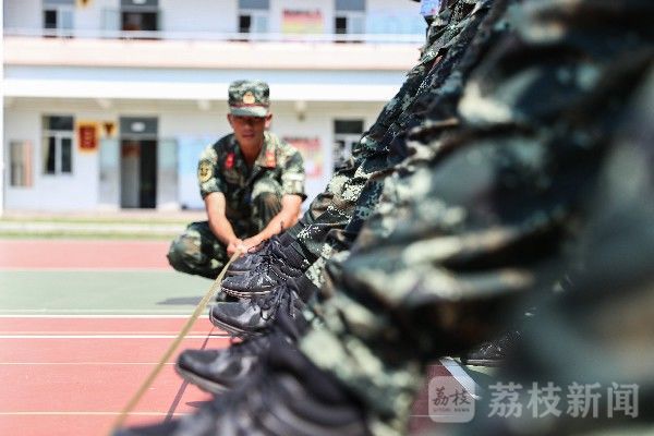 训练|探访新兵营|“训练套餐”KO“节后综合征”|荔枝军事