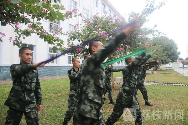 神器|新训“神器”，总有一款适合你|荔枝军事