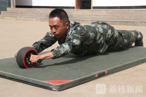 神器|新训“神器”，总有一款适合你|荔枝军事