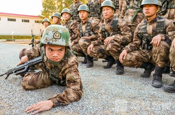 战场|现场版“刺激战场”比电影还精彩|荔枝军事