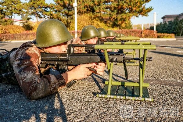 战场|现场版“刺激战场”比电影还精彩|荔枝军事