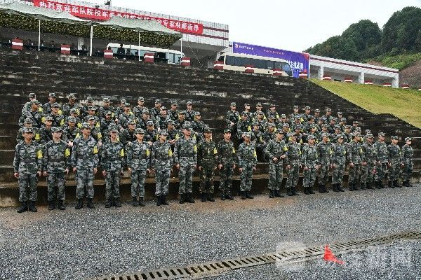 靶场|枪声阵阵硝烟起，百人靶场决枪王|荔枝军事