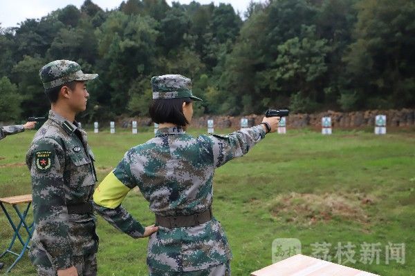 靶场|枪声阵阵硝烟起，百人靶场决枪王|荔枝军事