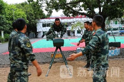 考核|首长机关考核立起练兵备战风向标|荔枝军事