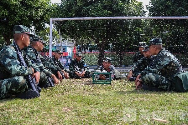 新兵|开火！新兵实弹射击“初体验”|荔枝军事