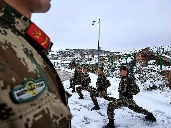 热血|雪中飞“武”，白雪恋热血|荔枝军事